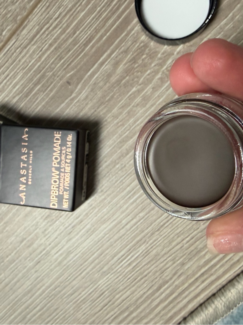 Anastasia Beverly Hills dipbrow pomade medium brown clean beauty glam natural - Picture 6 of 6